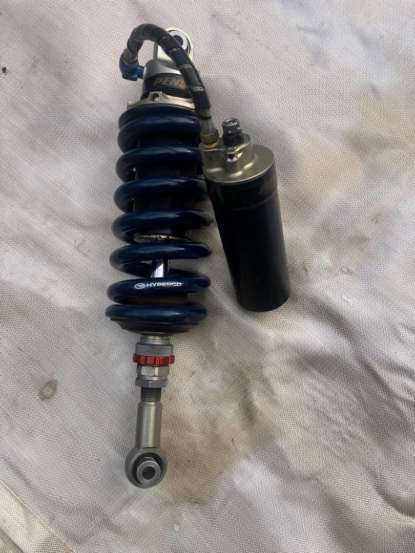 coro 品PENSKEレーシングリアサスVTR1000F