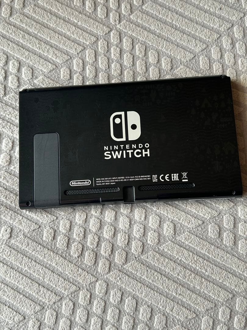 Nintendo Switch本体「あつまれ どうぶつの森」仕様限定モデル