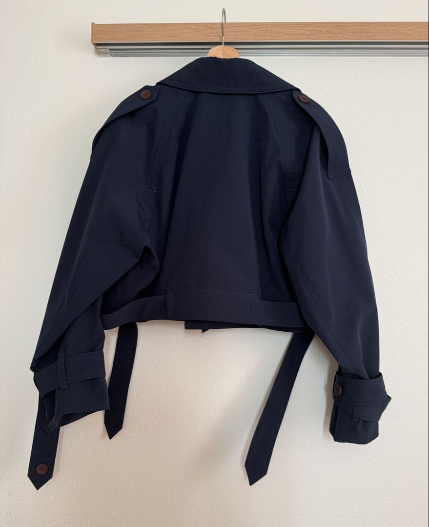 Acne Studios ネイビー クロップドトレンチコート