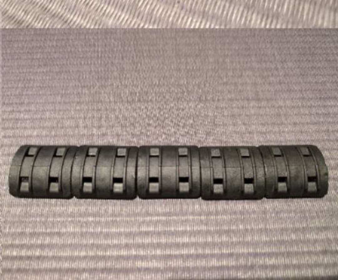 マグプルタイプ素材メーカー不明（樹脂ではないです）とその他