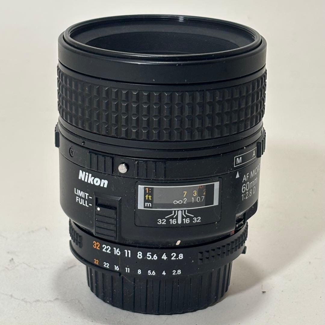Nikon 60mm F2.8 Micro単焦点レンズ　カビあり