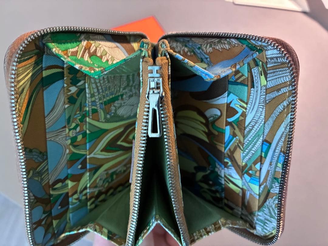 エルメス　シルクインコンパクト　ゴールド/セサミ　gold sesame