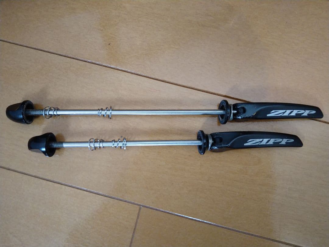 ZIPP 404 firecrest チューブラーホイール　リムブレーキ