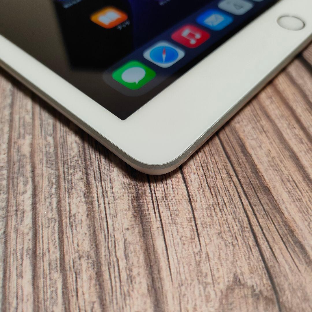 apple iPad 第8世代 32GB シルバー SIMフリー 超美品