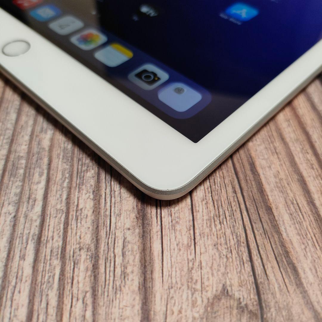 apple iPad 第8世代 32GB シルバー SIMフリー 超美品