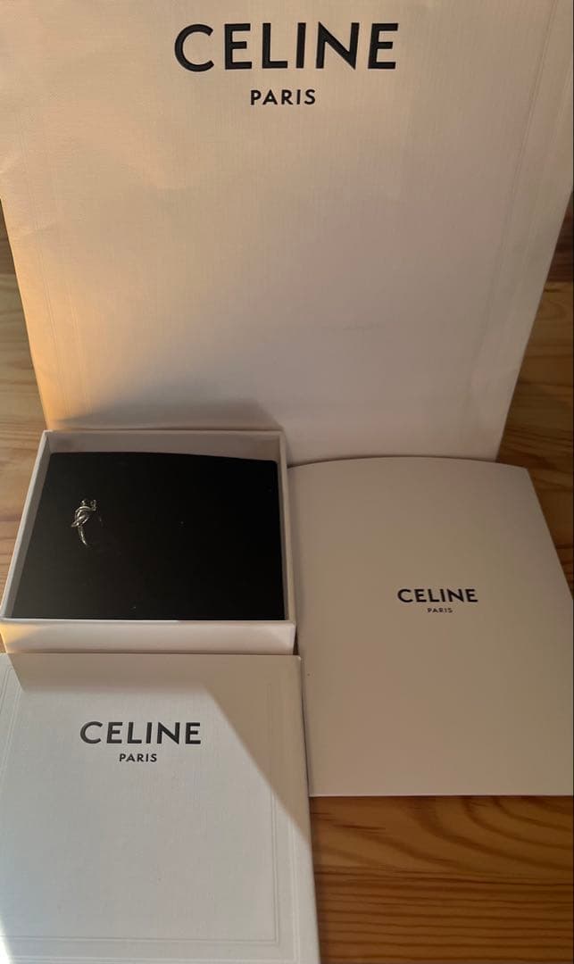 CELINE ノットフープピアス　片耳