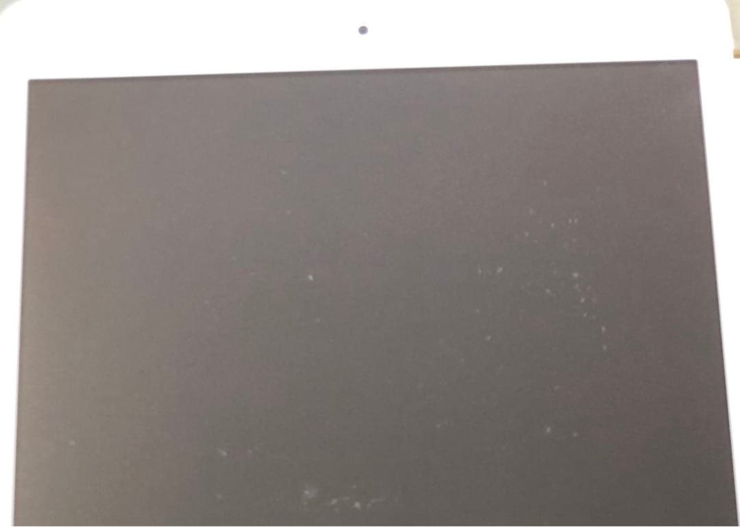 【完動品】iPad 第8世代 32GB 【すぐ発送】【付属品】