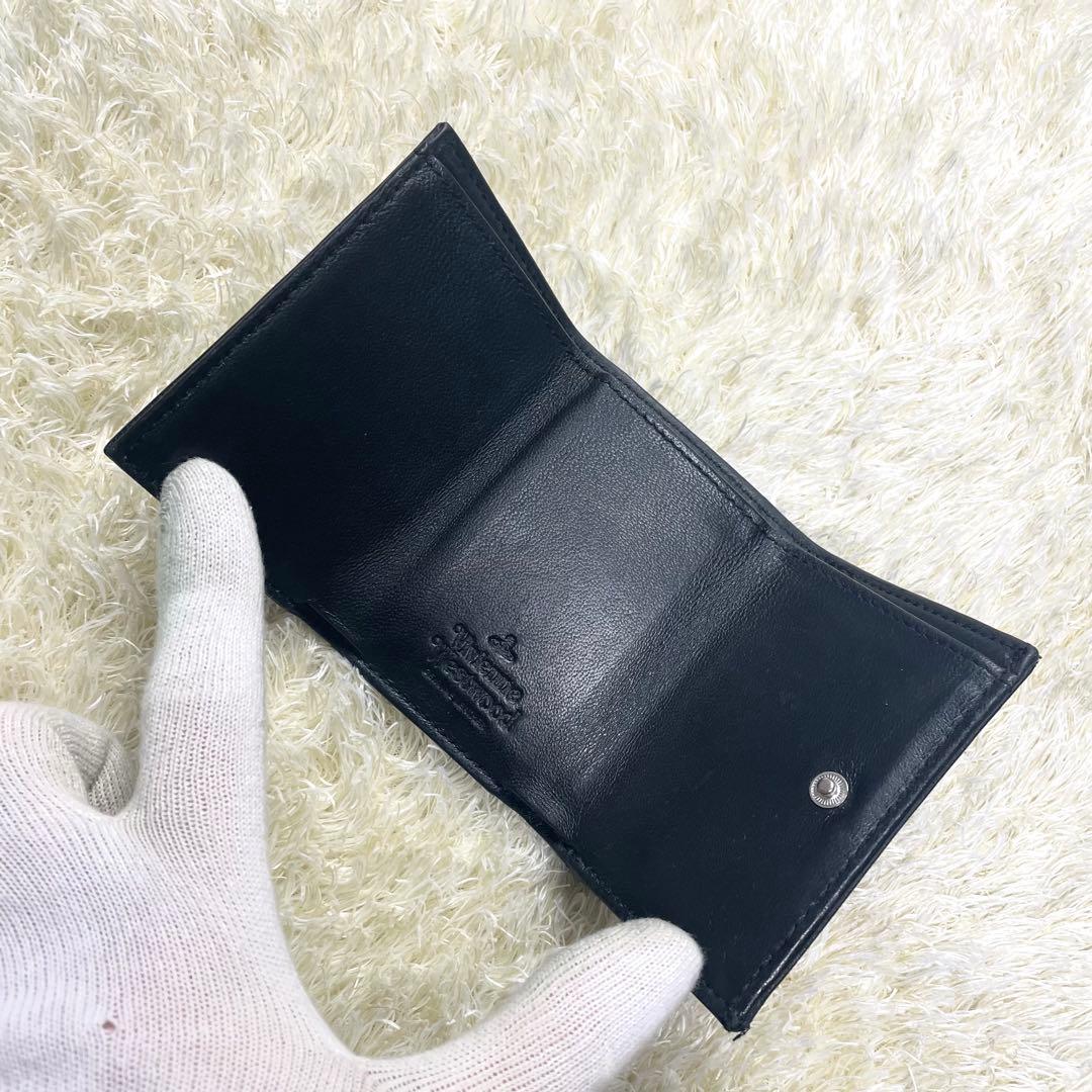 美品 ヴィヴィアンウエストウッド 折財布 ブラック 三つ折り財布 レター型