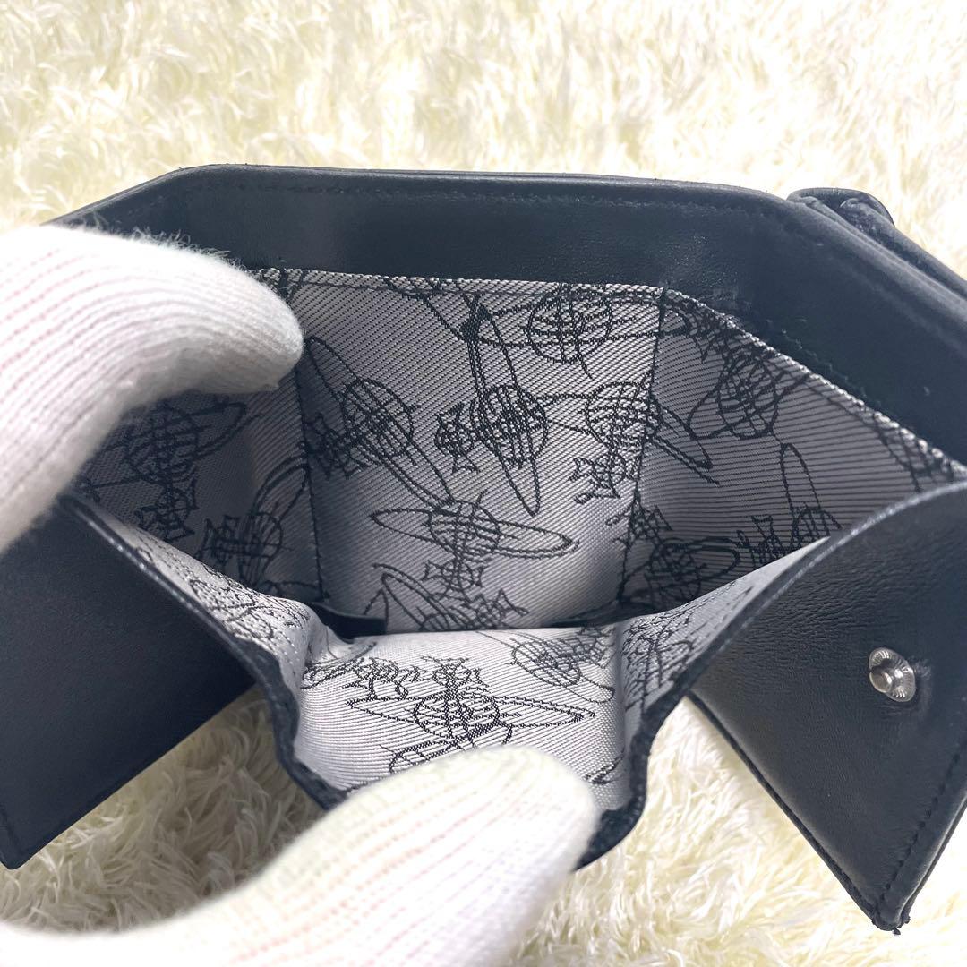 美品 ヴィヴィアンウエストウッド 折財布 ブラック 三つ折り財布 レター型