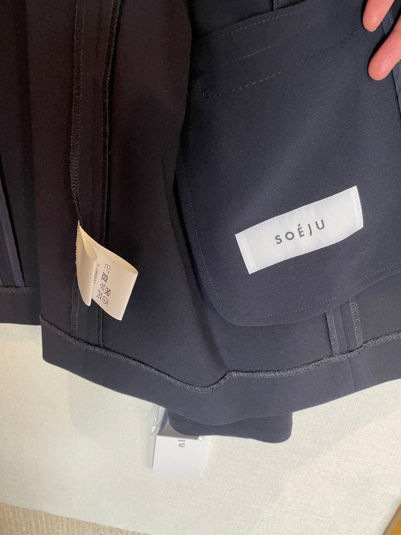 【新品】ノーカラージャケット L ネイビー 紺 タグ付き　ソージュ　soeju