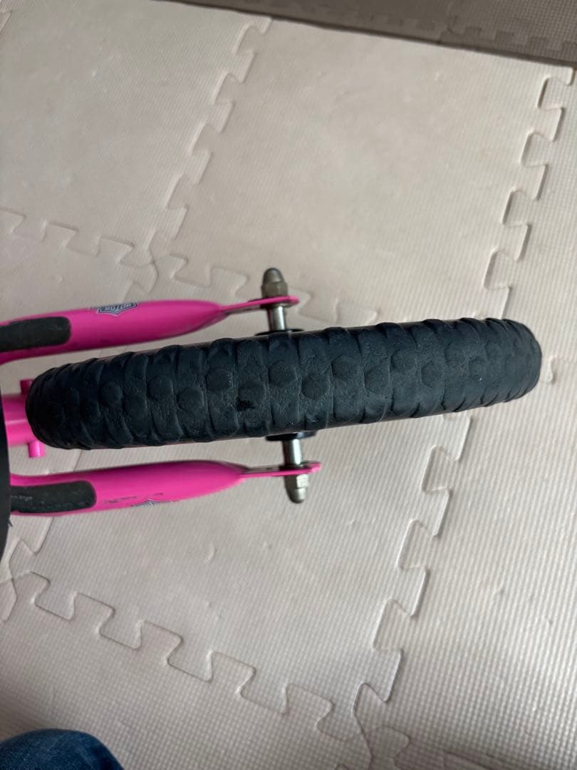 ⭐︎送料込み　カッコいい！　ハーレーダビッドソン　ストライダー　大きめサドル付き⭐︎