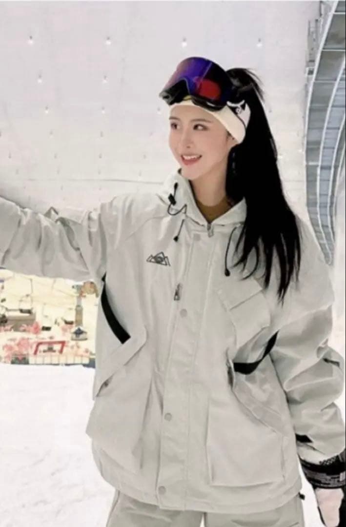 スノーボード スキー ウェア 女性用　M SERIES SKI SUIT 韓国
