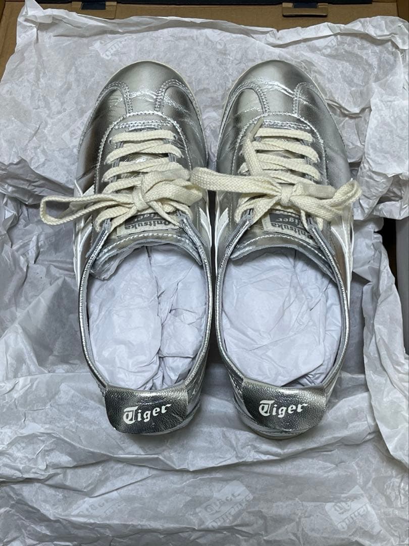 オニツカタイガーメキシコ66