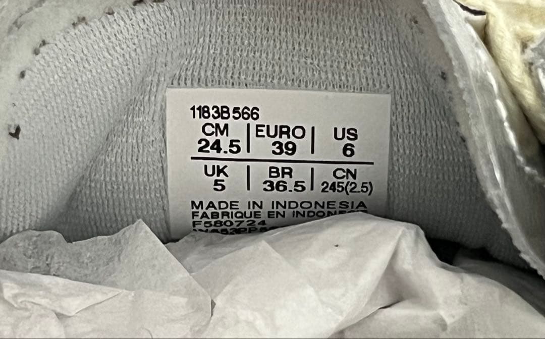 オニツカタイガーメキシコ66