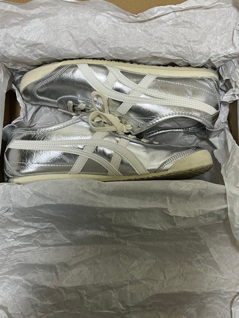 オニツカタイガーメキシコ66