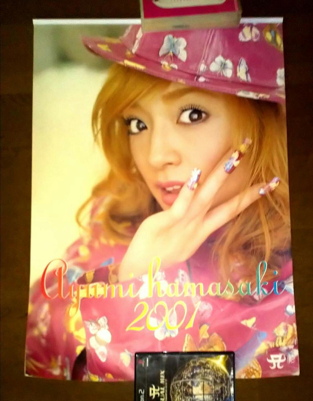 浜崎あゆみ 非売品ポスター４枚新品 他2001カレンダーまとめ売り