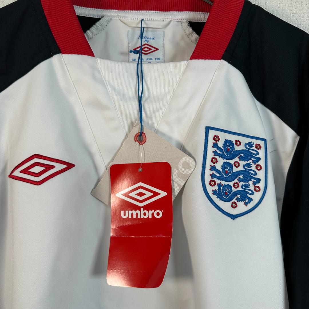 新品タグ付き　アンブロ　Umbro イングランド代表 プルオーバー L/XL