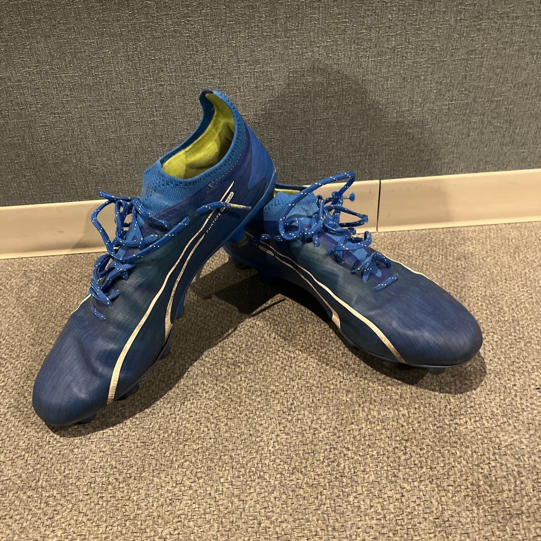 プーマウルトラ　サッカースパイク　黄色　オレンジ　青