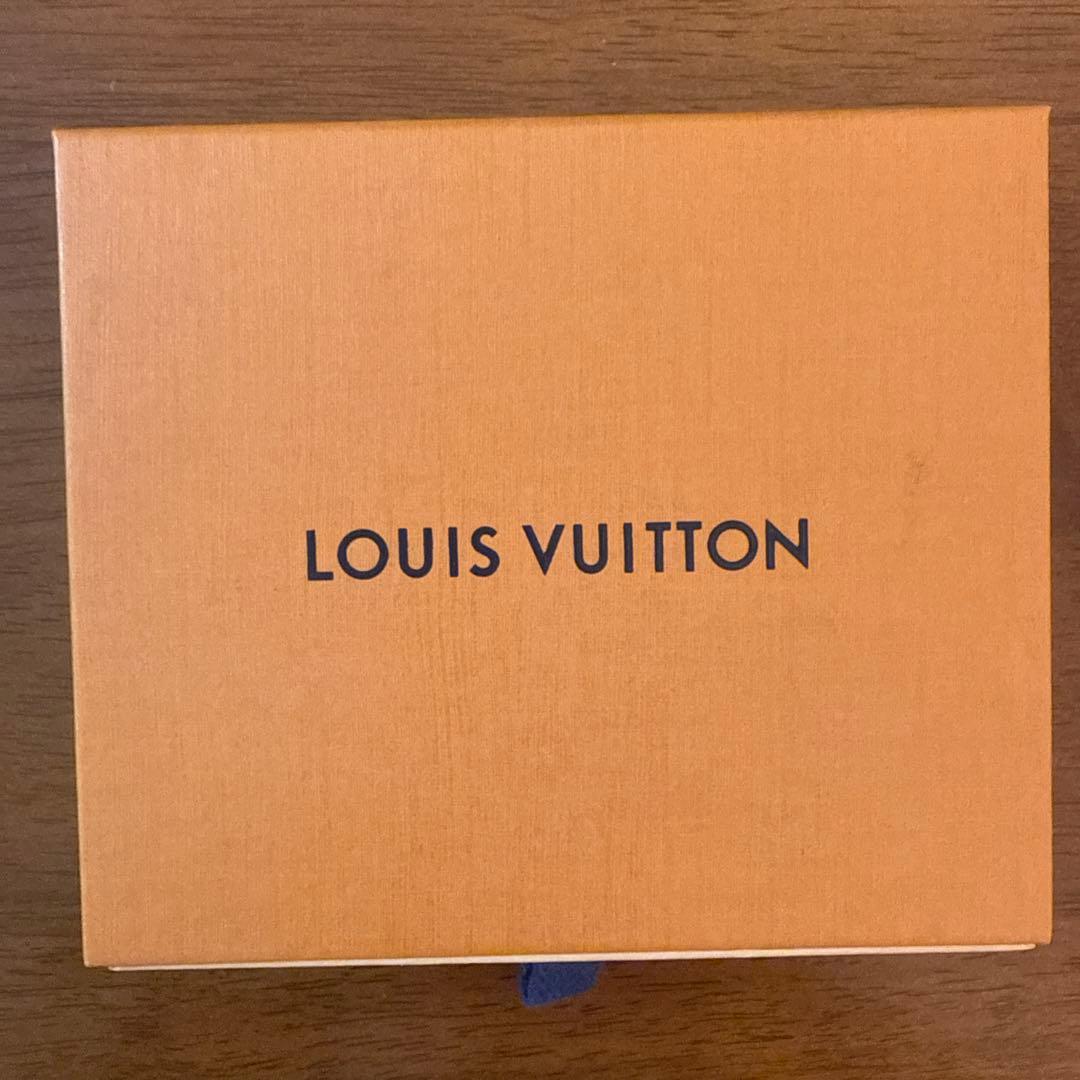 【2日23:59迄】ルイヴィトン ポルトフォイユヴィクトリーヌ ローズバレリーヌ