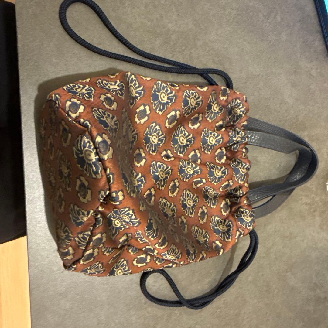 エンダースキーマ　ポンチョバック