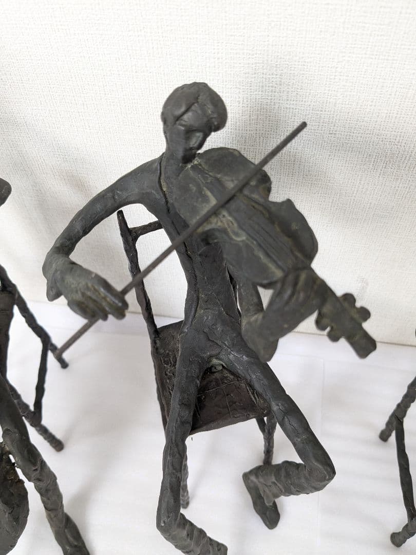 ブロンズ置物 キム・ボーン BURN 演奏者 バイオリン チェロ