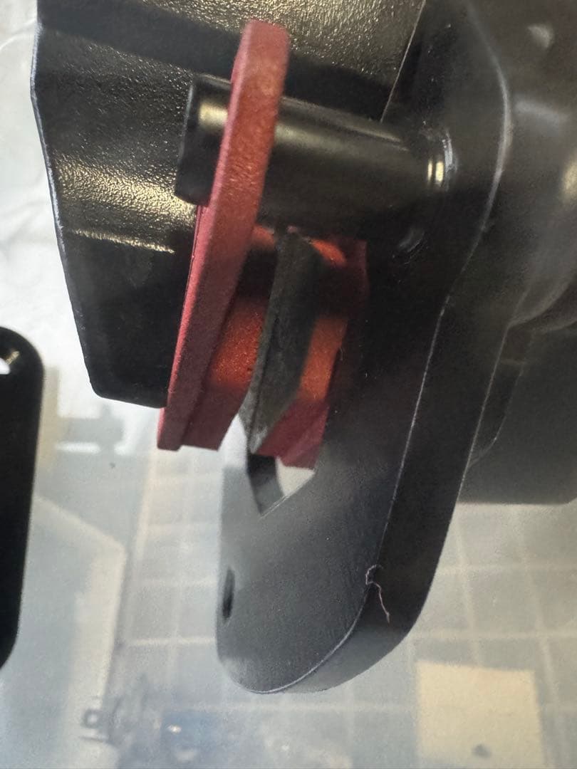 gs400、 gt380.ザリ、ブレーキダブルキャリパー 黒 赤いパッド付き