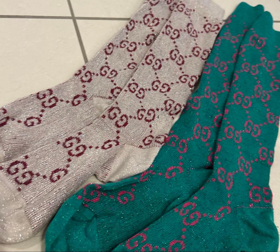 GUCCIロゴソックス二組セット