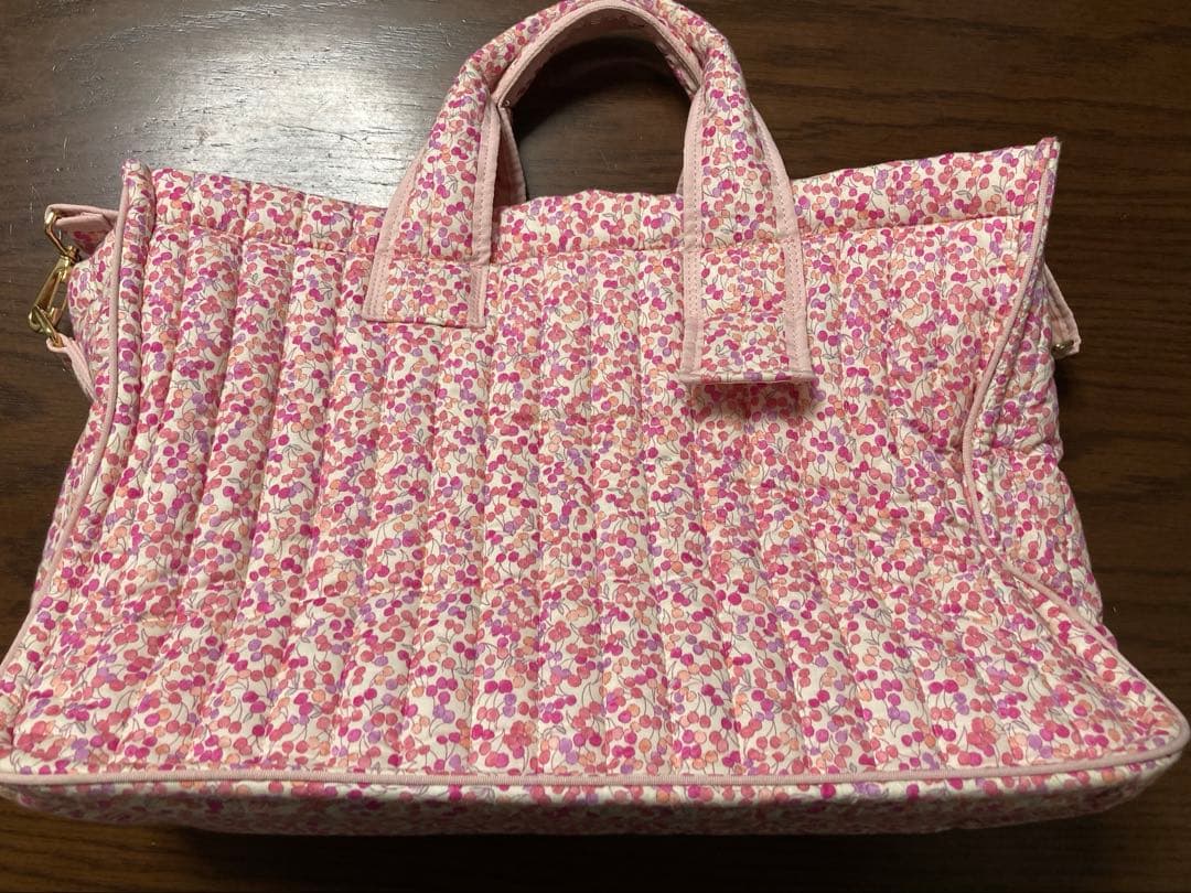 【最終】【2月5日まで】jnhearts ショルダー　キルティング　バッグ