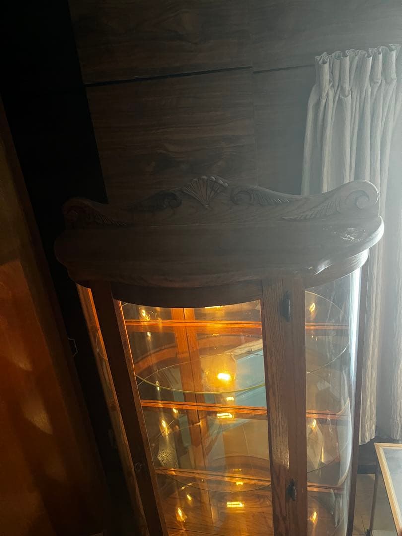 木製ガラスキャビネット 照明付き