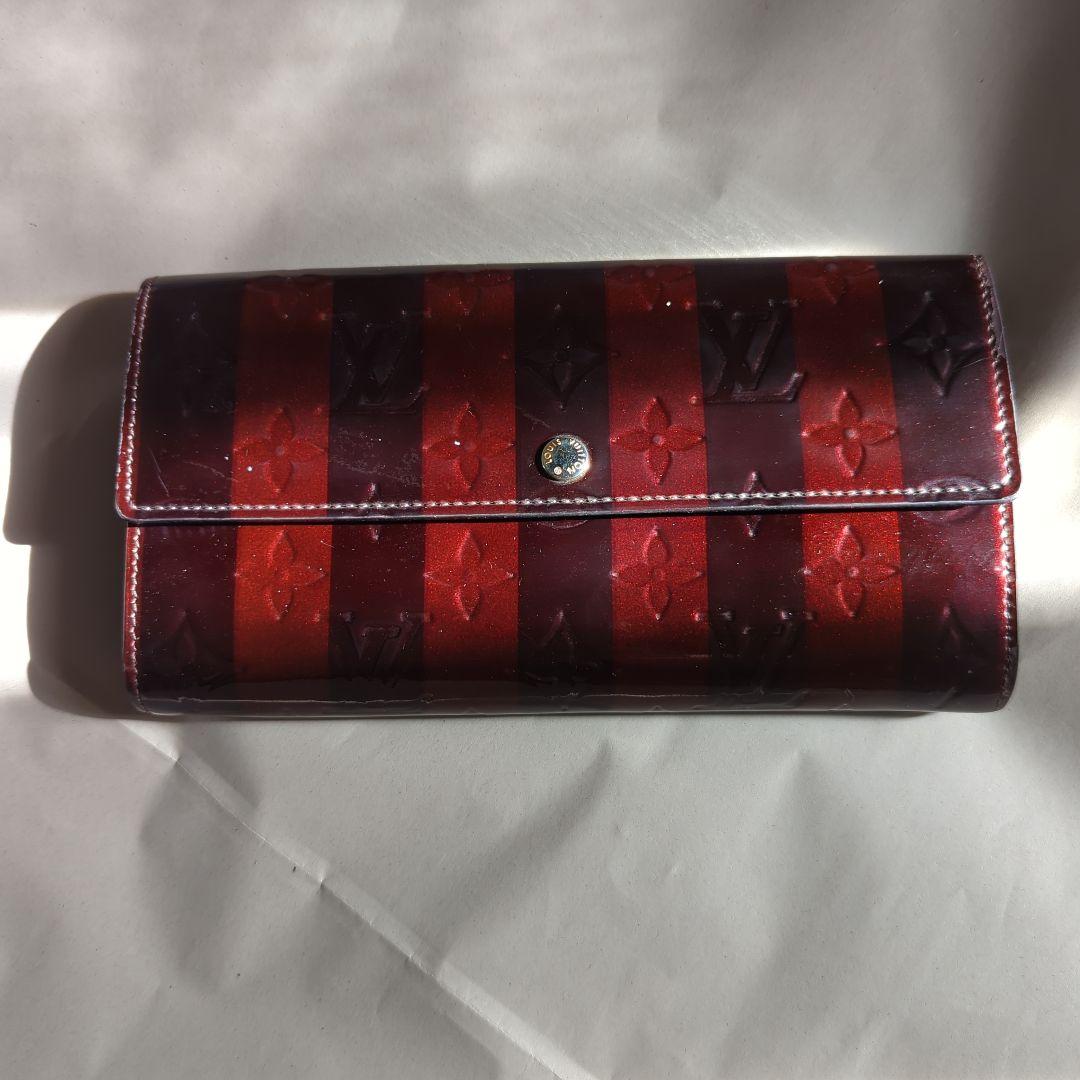 Louis Vuitton ヴェルニレイユール ポルトフォイユサラ　ボルドー