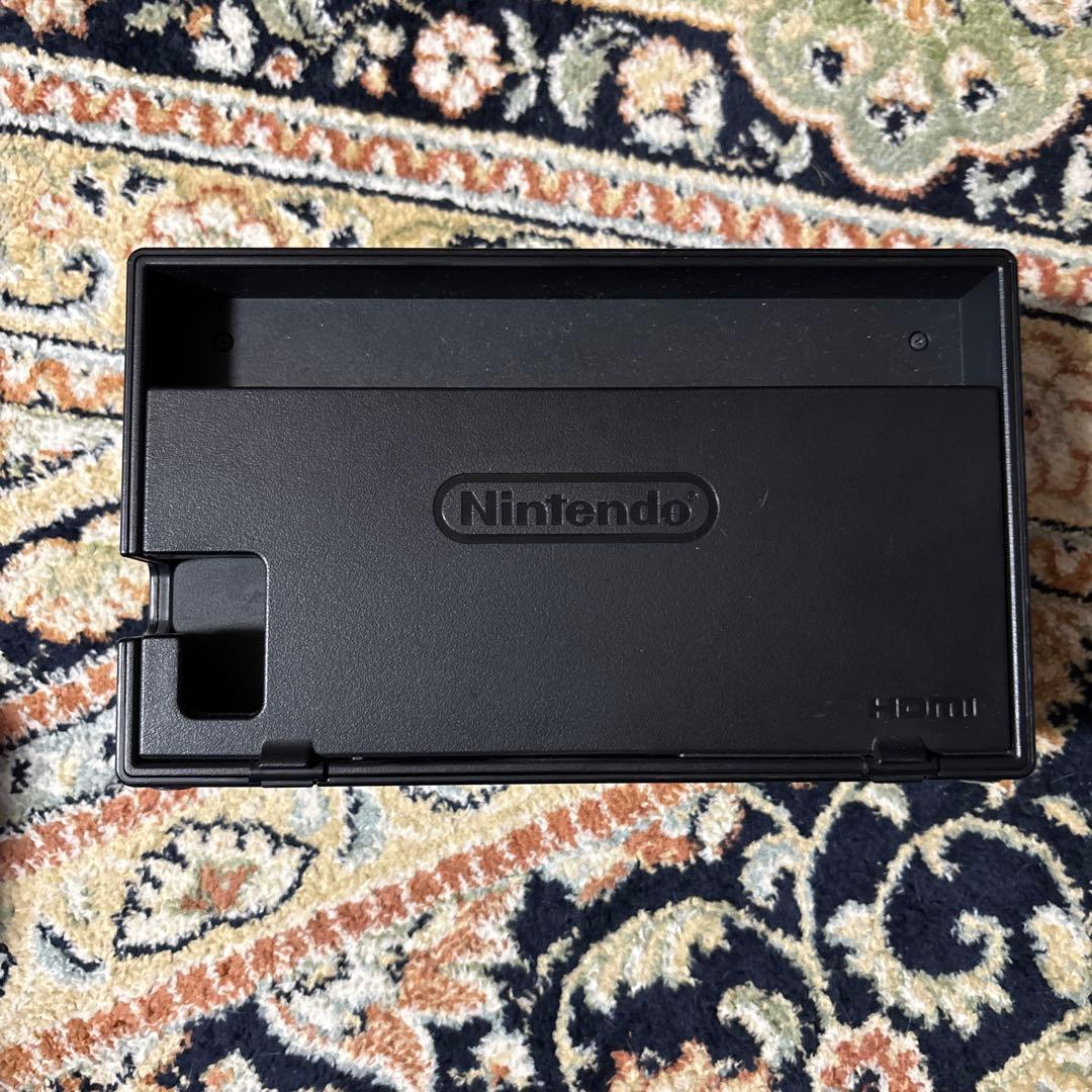 Nintendo Switch 本体 ネオンブルー／ネオンレッド