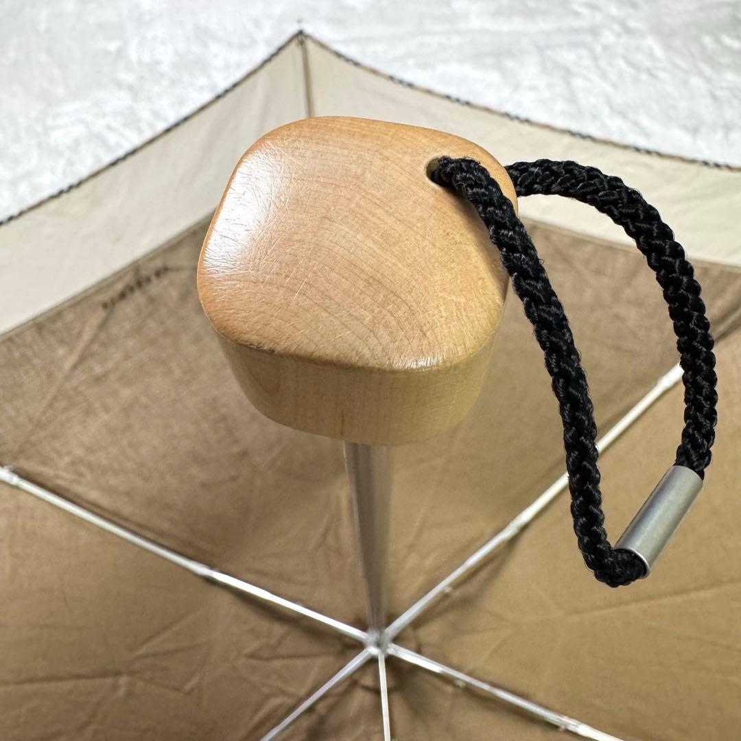 【極美品】バーバリー〈日本製〉ノバチェック柄パイピングロゴ刺繍折り畳み日傘　茶系