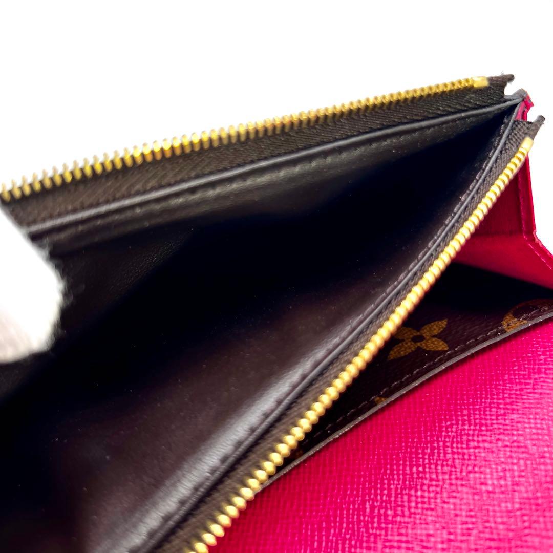 ルイヴィトン モノグラム フラワーチャーム ポルトフォイユ エミリー 長財布