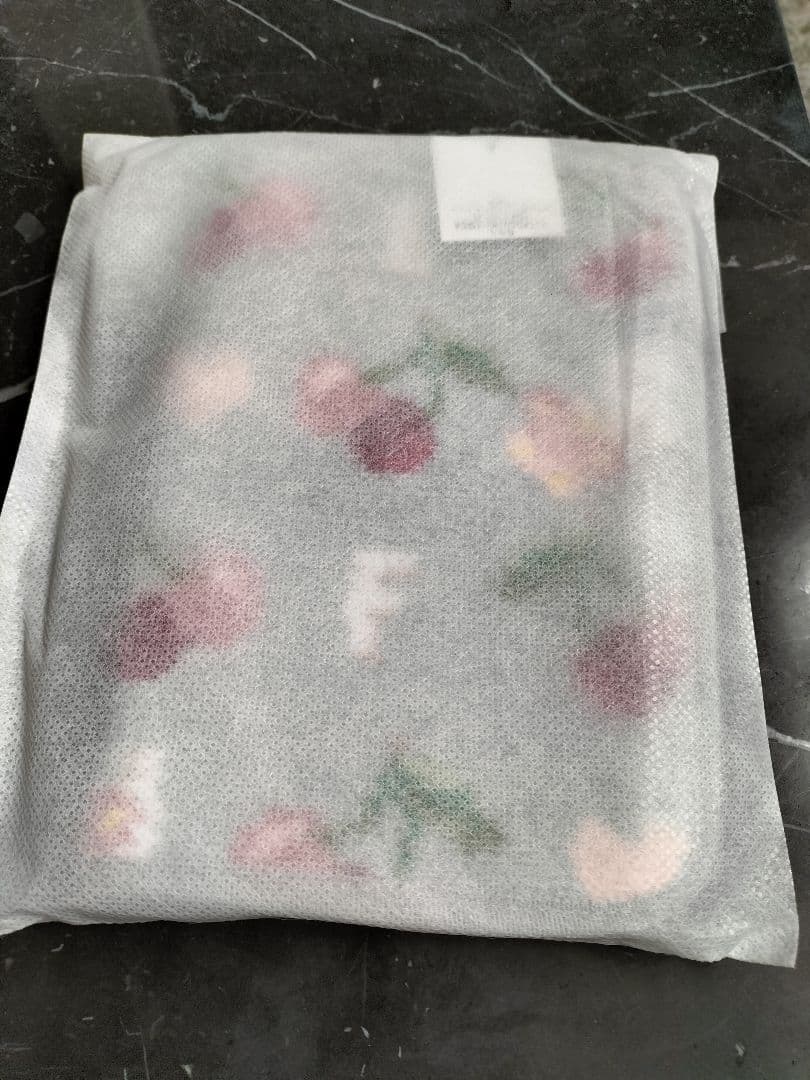 ★最終値下★新品　フェイラー　キープスマイリングチェリー　マルチケース