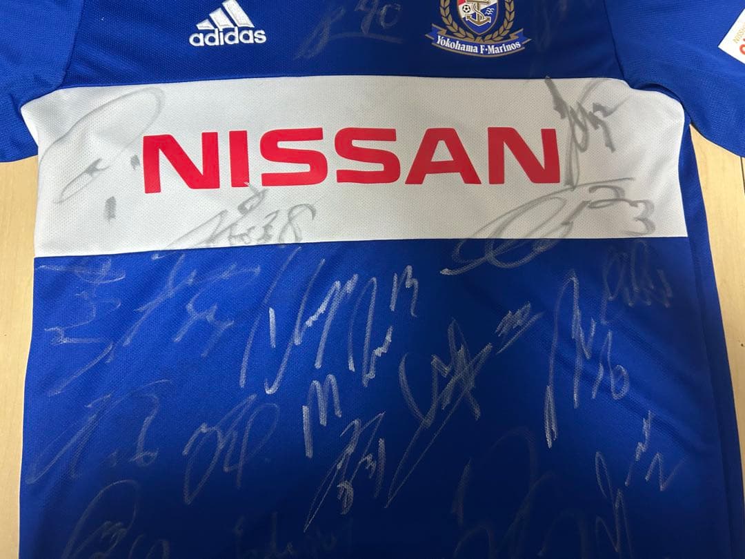 横浜Fマリノス 2019年前期 全選手サイン入り ユニフォーム