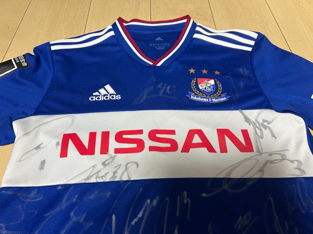 横浜Fマリノス 2019年前期 全選手サイン入り ユニフォーム