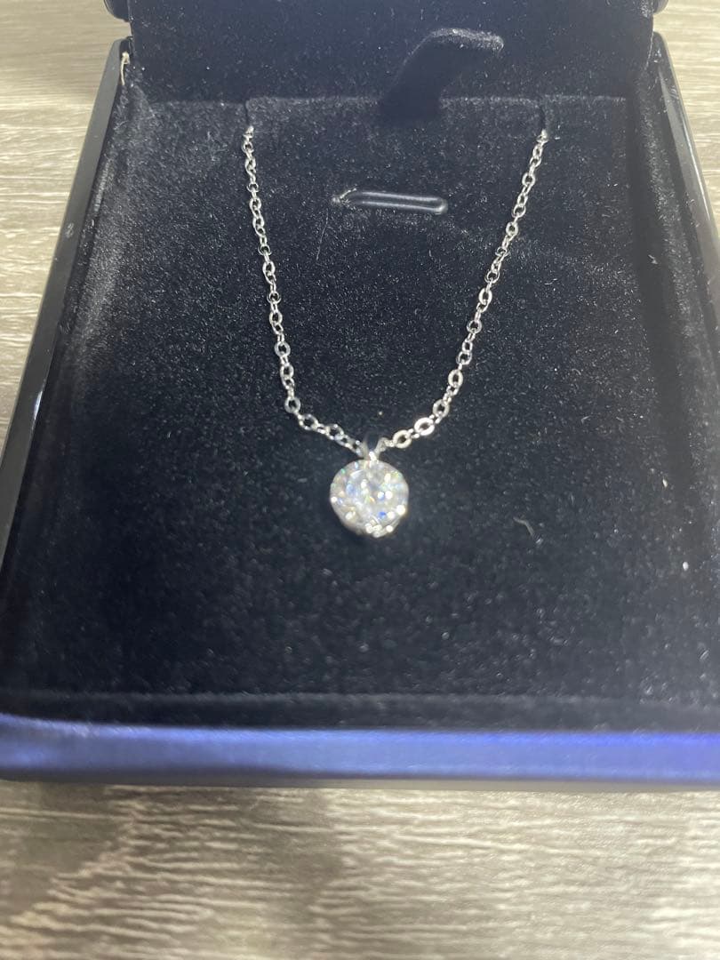 【かず】ダイヤモンドネックレス　プラチナpt950刻印あり