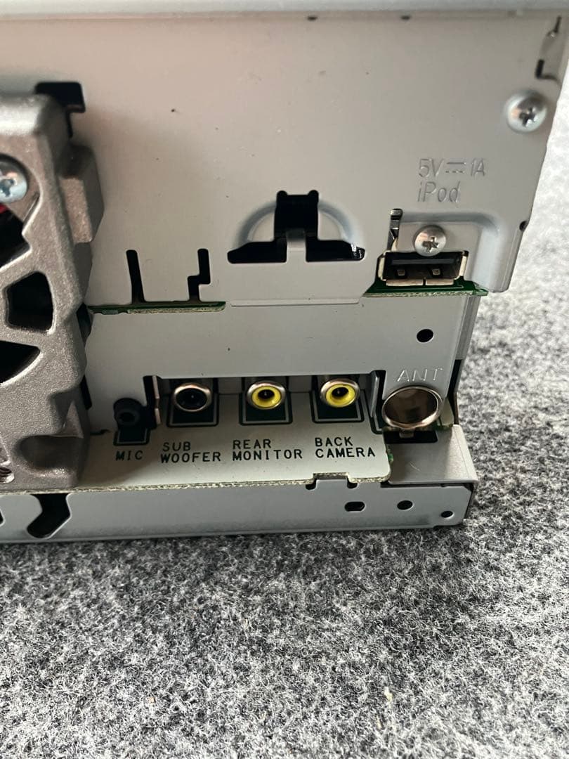 カロッツェリア ナビゲーション AVIC-RZ901 2017年ジャンク