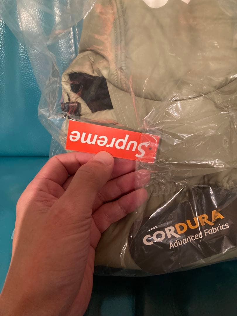 シュプリームコーデュラバファバラクラバー