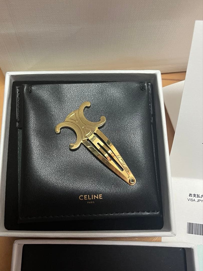 CELINE トリオンフ スナップヘアクリップ ゴールド