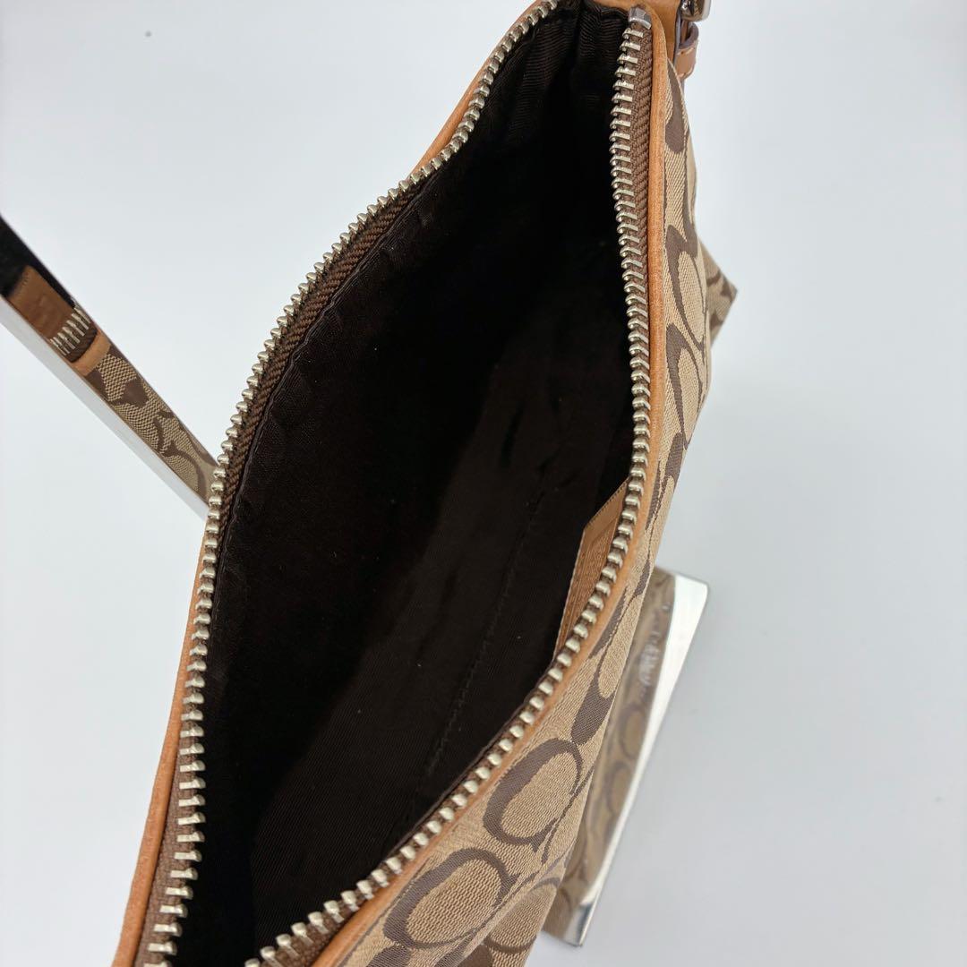 コーチ COACH ワンショルダー アクセサリーポーチ 肩掛け シグネチャー
