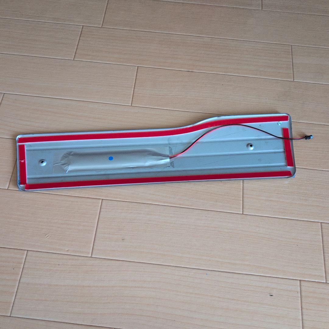 エルグランド スカッフプレート