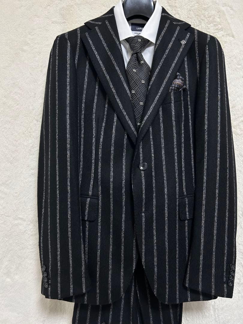 【新品同様】TAGLIATORE メンズ スーツ 46 M 黒×白 ストライプ