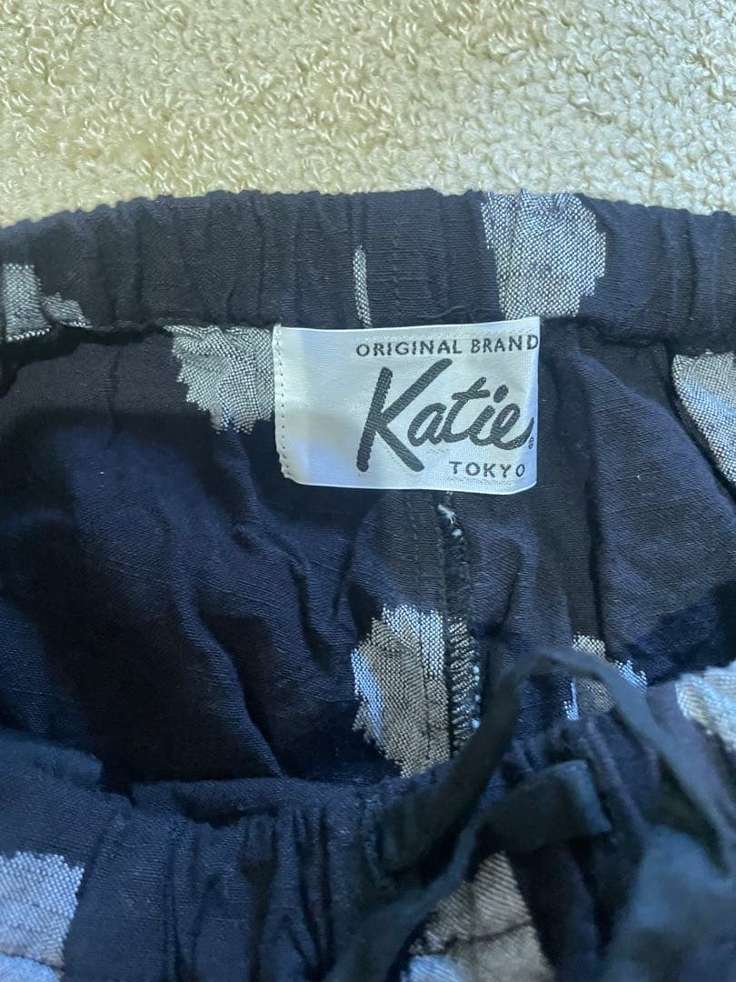 KATIE MISS DOTTIE ドットショートパンツ　フリーサイズ　ブラック