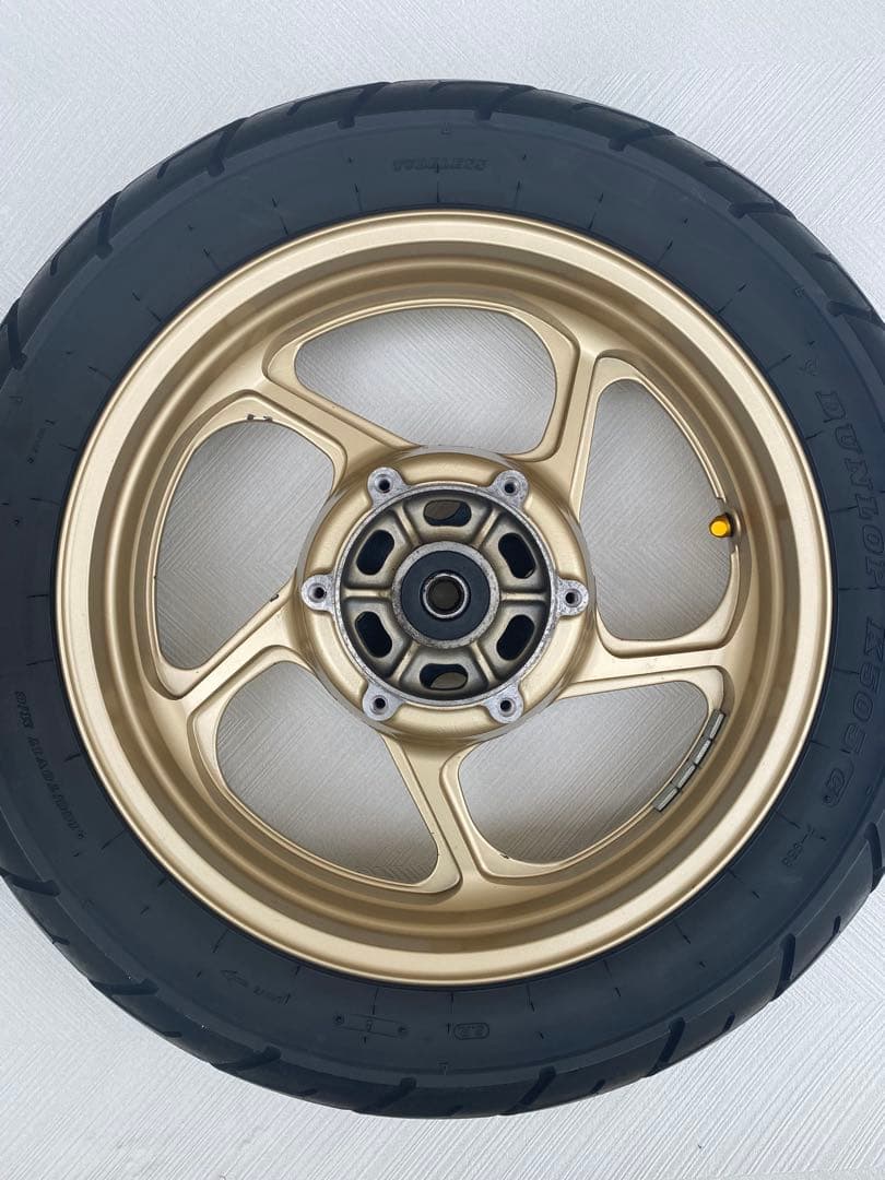 Zaki ゼファー1100 純正ホイール・タイヤ