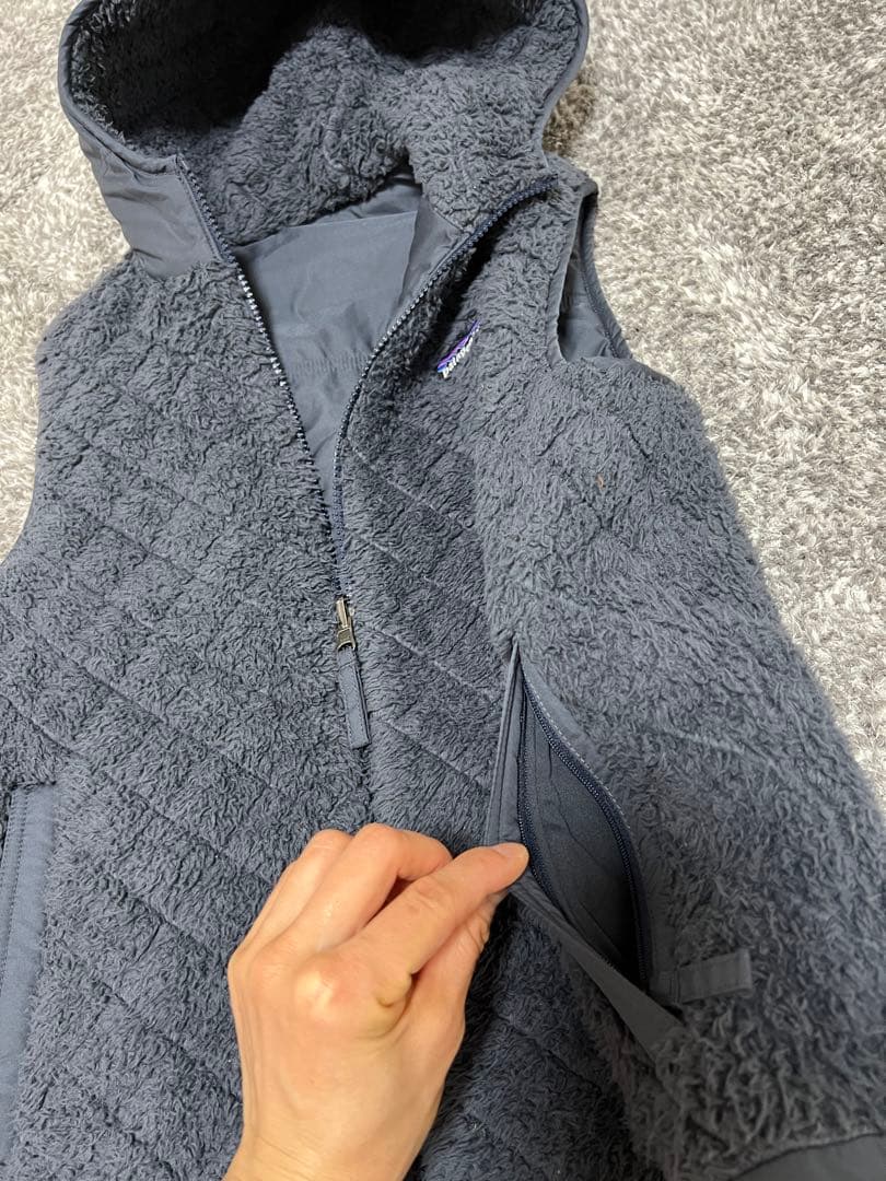 週末お値下げ中❗️パタゴニア ベスト リバーシブル　ロスガトスフーデッドベストボア