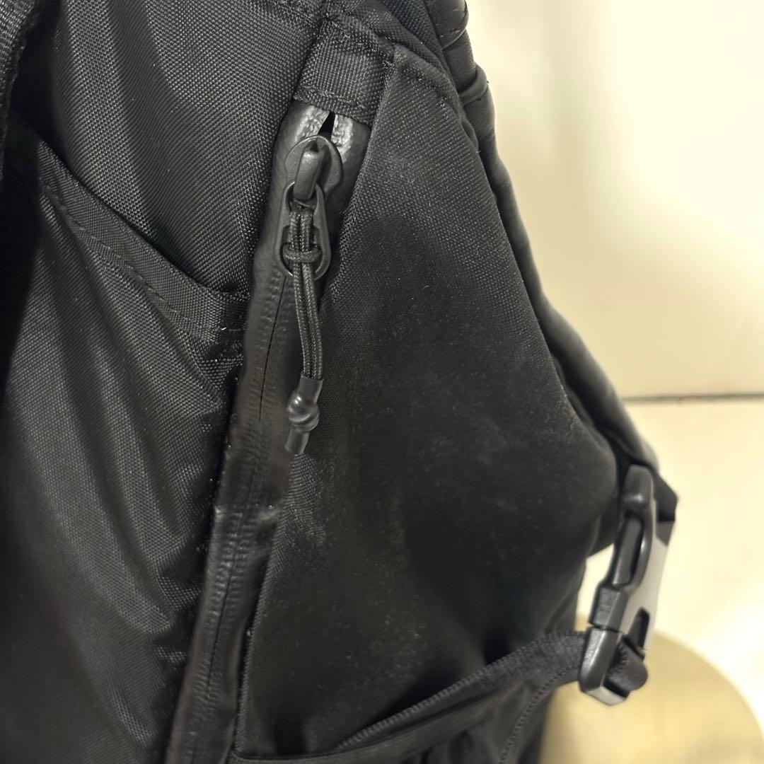 BURLAP OUTFITTER ear 撥水レザーコンビライトリュック　黒