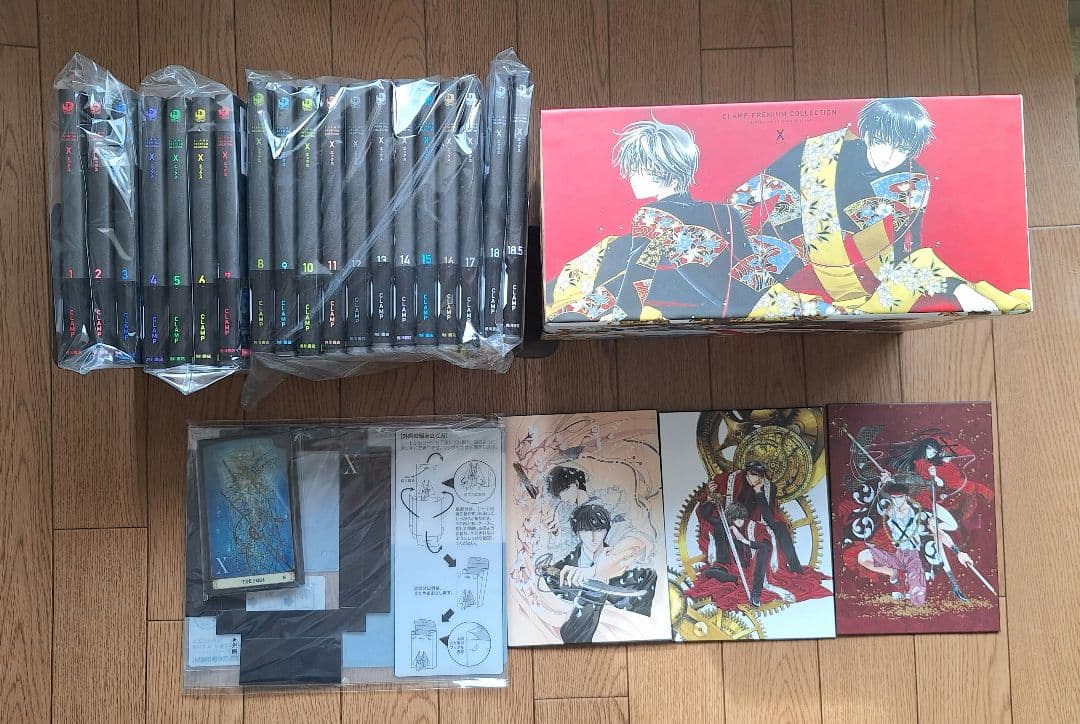 受注生産BOX　X新装版 全巻セット
タロットカード　CLAMP
