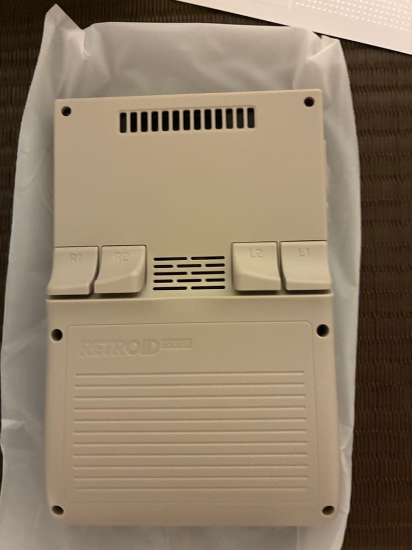 Retroid Pocket Classic ホワイト