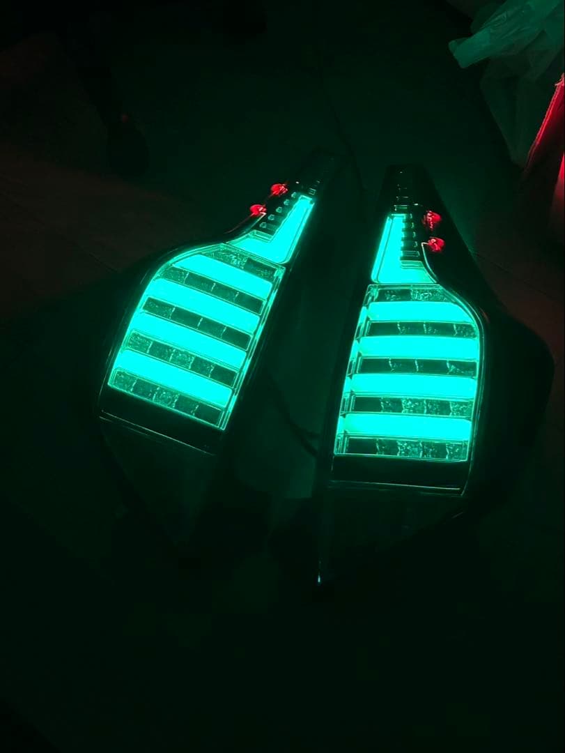 アクア　テールランプ　ワンオフ　クリスタルアイ